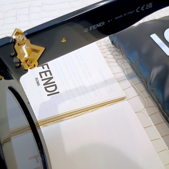 The NEW FENDI FE40146I Diamonds FF Logo 40146 Black Gold Fashion Cat Sunglasses - Picture 8 of 16